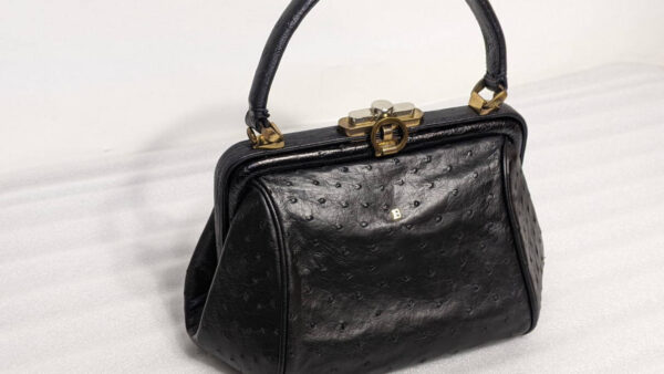 オーストリッチ　ハンドバッグ　染め替え（色褪せが目立つので使い易い黒に！）