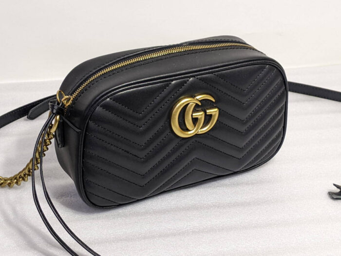 Gucci GGマーモント ショルダーバッグ